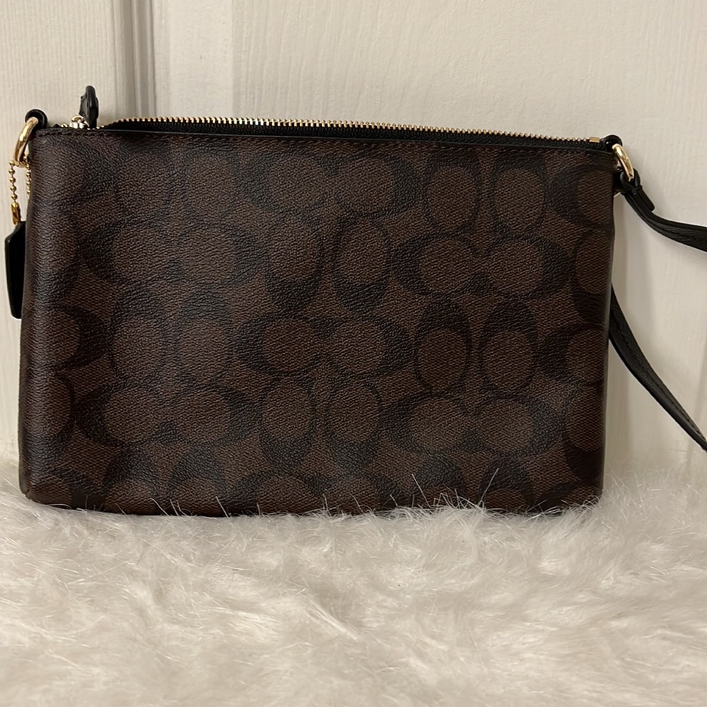 Coach wristlet - Picture 2 of 3